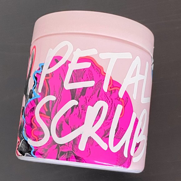 Victoria's Secret BOMBSHELL SEDUCTION Petal Scrub Smoothing Body Polish - Picture 6 of 13